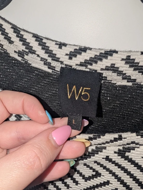 W5 Tee - Picture 3 of 4